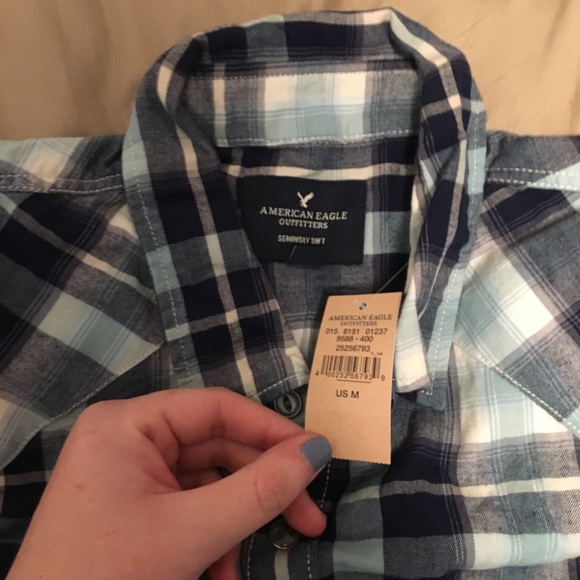 Button down - Picture 2 of 2